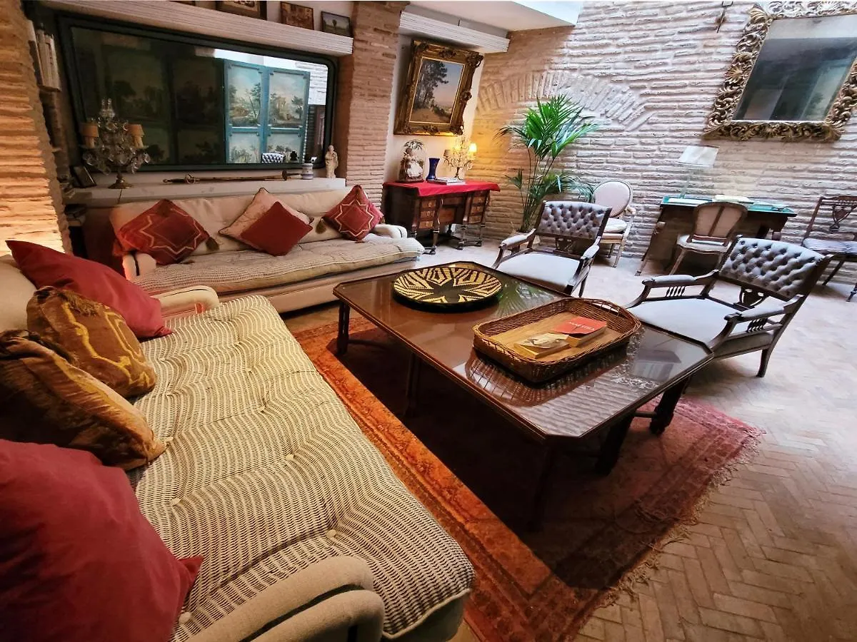 Casa Del Buen Viaje - Habitacion Taranto Seville 0*,