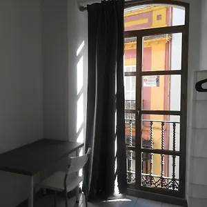 Urban Севилья